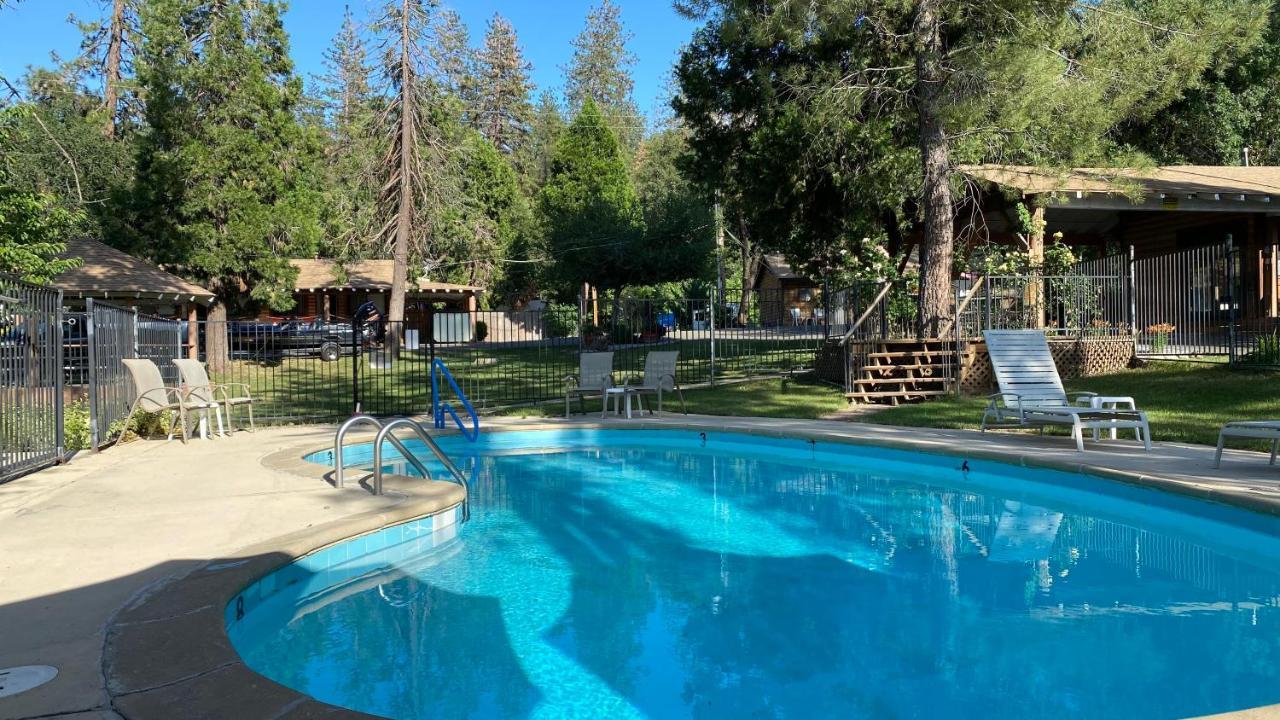 Fawndale Lodge Shasta Lake Exterior photo